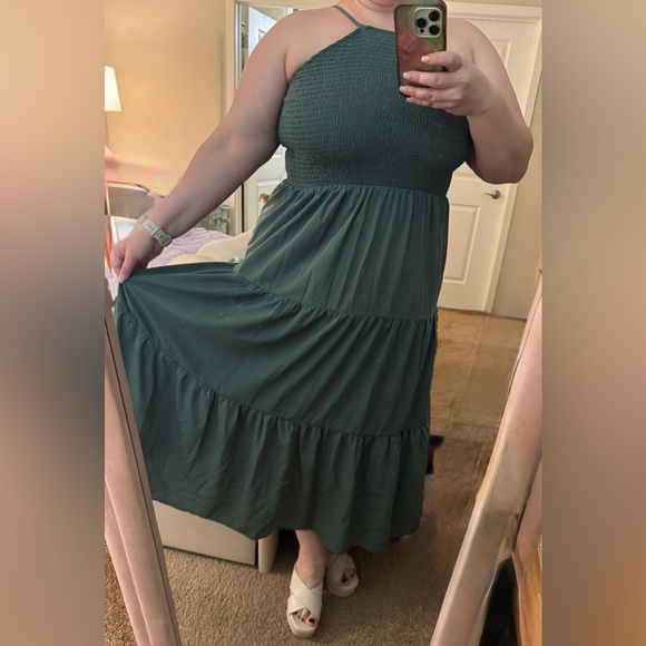 ARULA Green Smocked Maxi Dress - Picture 7 of 7